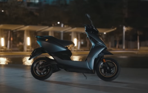 TVS iQube ST vs Ather 450X